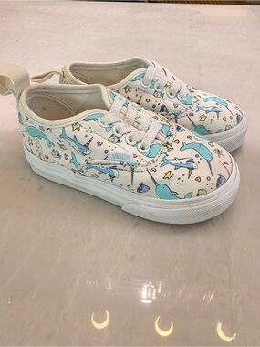 Vans Kids White Canvas Sneakers with Blue Whale Pattern